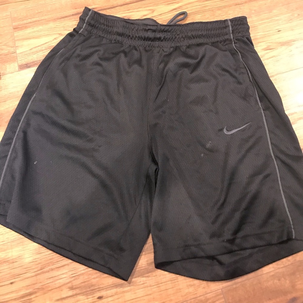 nike basketball shorts